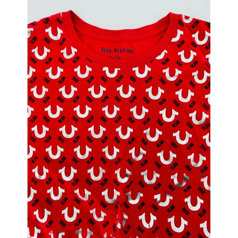 True Religion Mens Red‎ Silver Metallic Horseshoe Logo All Over Print T-Shirt L